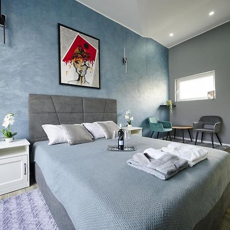 Vanimi Lux Apartmani Kikinda エクステリア 写真