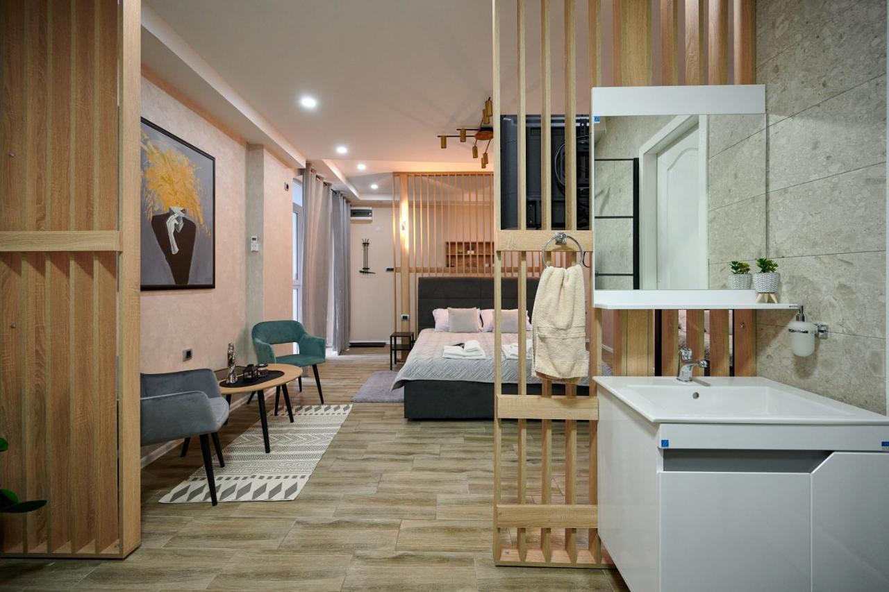 Vanimi Lux Apartmani Kikinda エクステリア 写真
