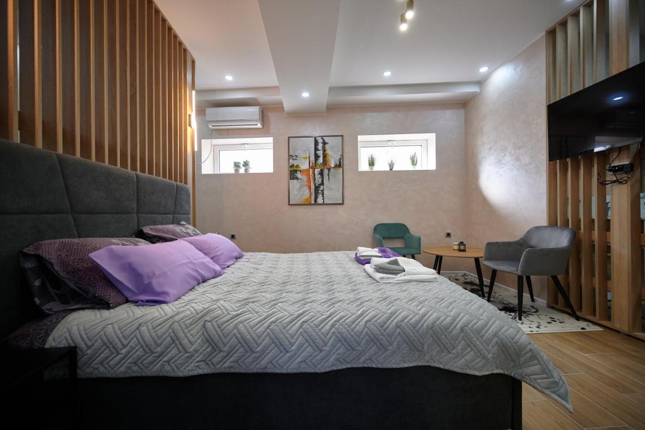 Vanimi Lux Apartmani Kikinda エクステリア 写真