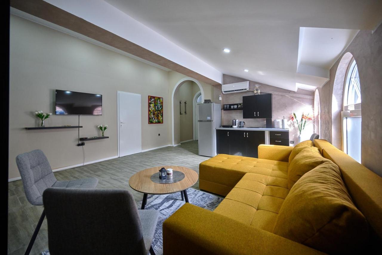Vanimi Lux Apartmani Kikinda エクステリア 写真