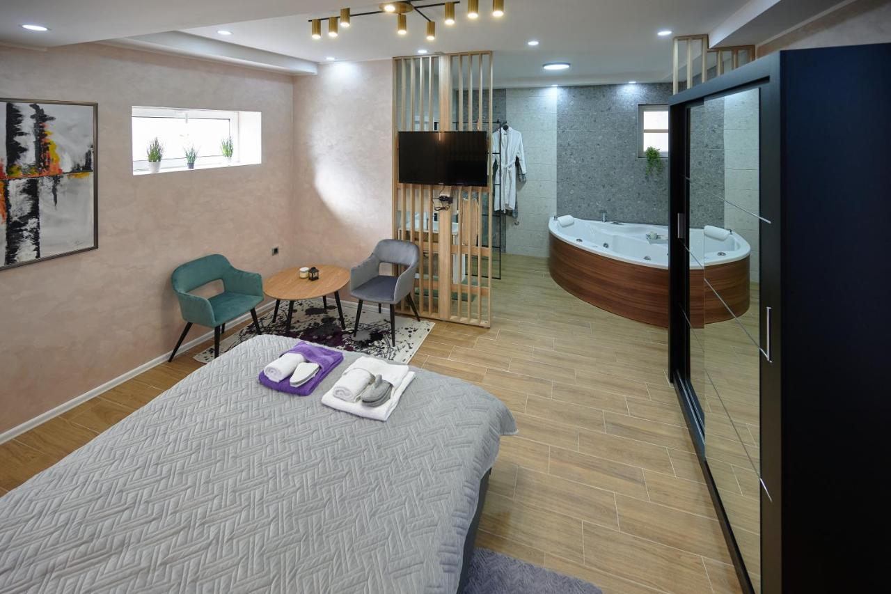 Vanimi Lux Apartmani Kikinda エクステリア 写真