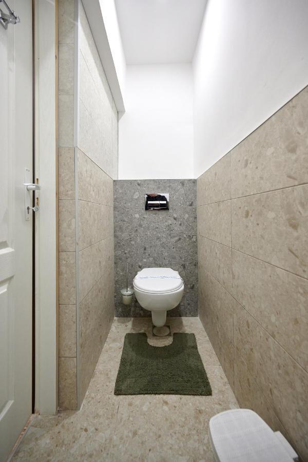 Vanimi Lux Apartmani Kikinda エクステリア 写真