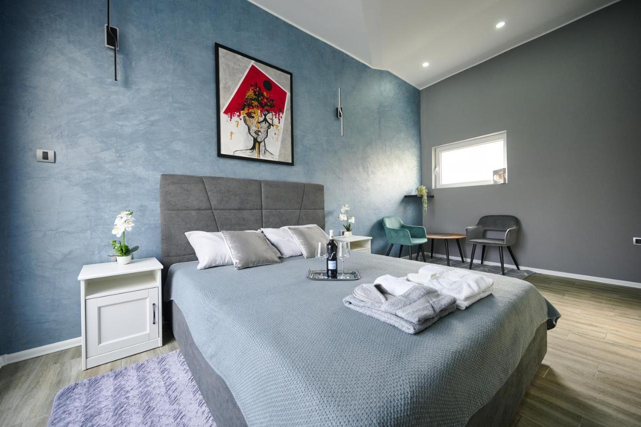 Vanimi Lux Apartmani Kikinda エクステリア 写真